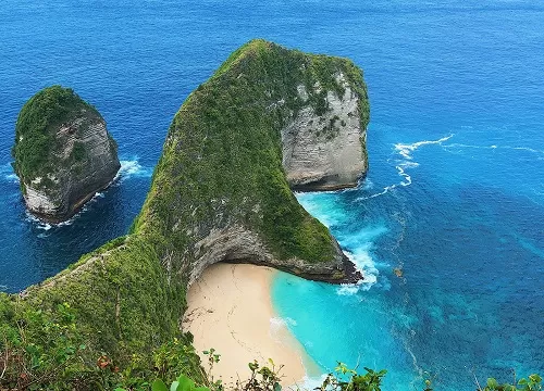 Day 4: Full-Day Nusa Penida Island Tour