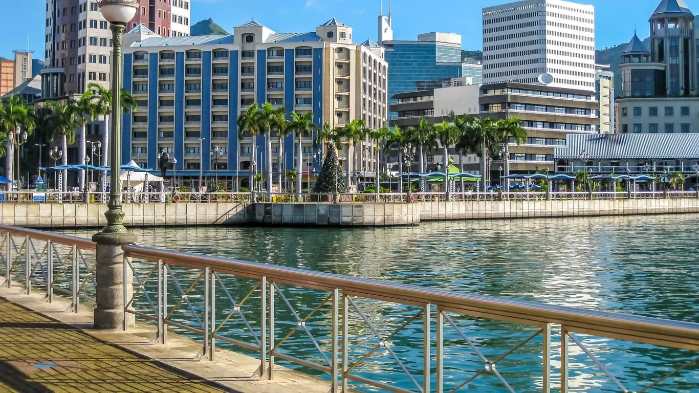 Day 2: Port Louis and Île aux Cerfs Sightseeing