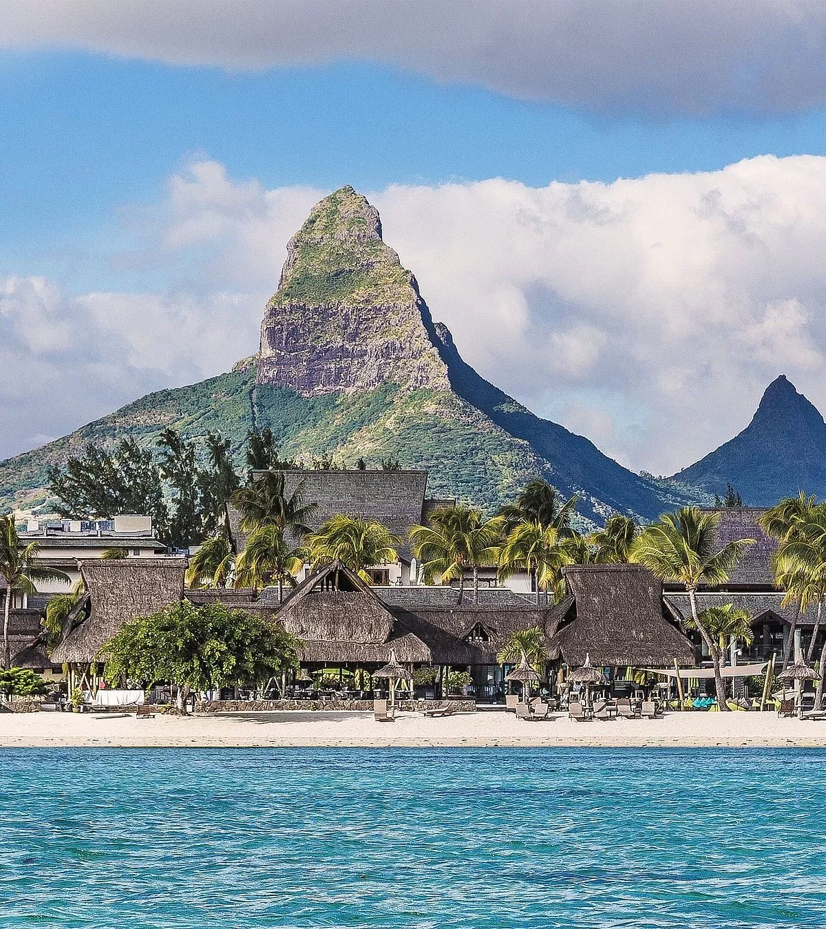 Day 1: Arrival in Mauritius – Welcome to Serenity
